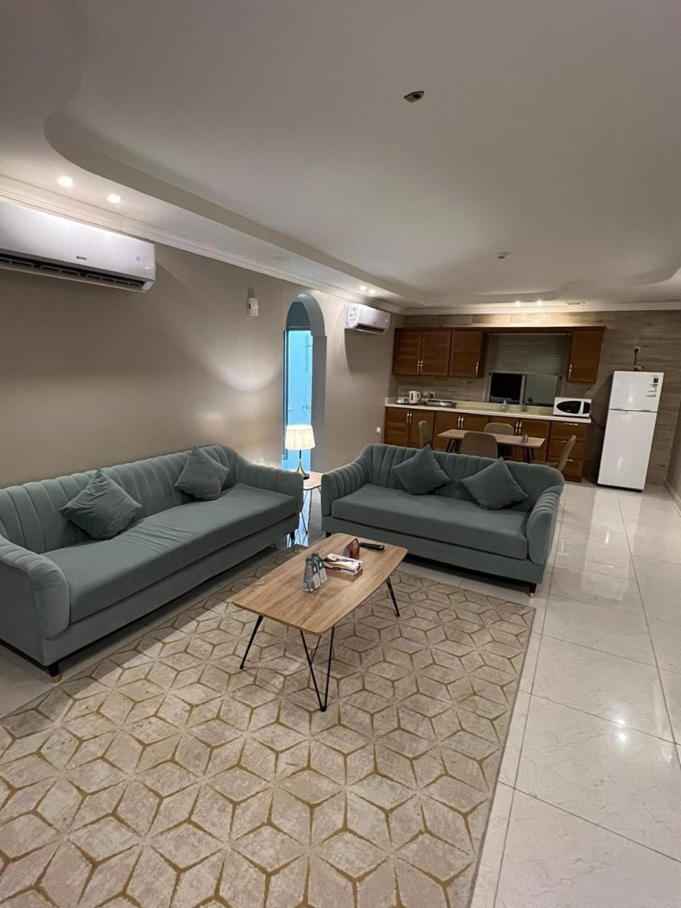 ليالي الشرقية لشقق المخدومة Dammam Exterior photo