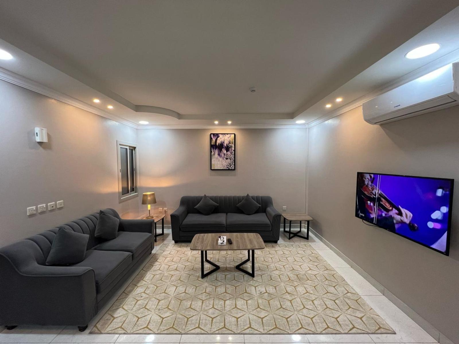 ليالي الشرقية لشقق المخدومة Dammam Exterior photo